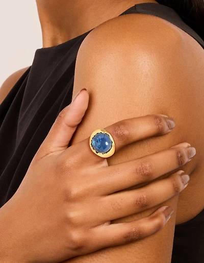 Bague bijou bleue surdimensionnée plaquée or