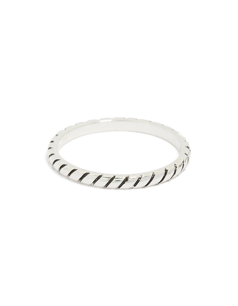 Anneau en émail noir texturé argent sterling