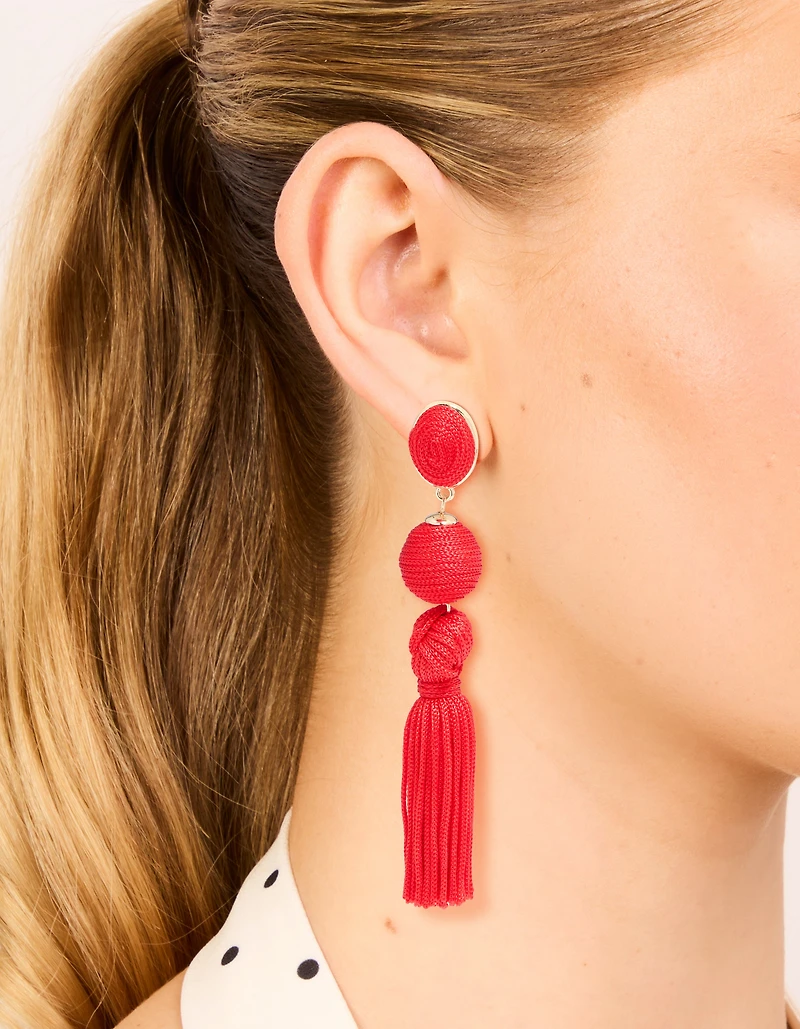 Boucles d’oreilles tombantes en tissu rouge