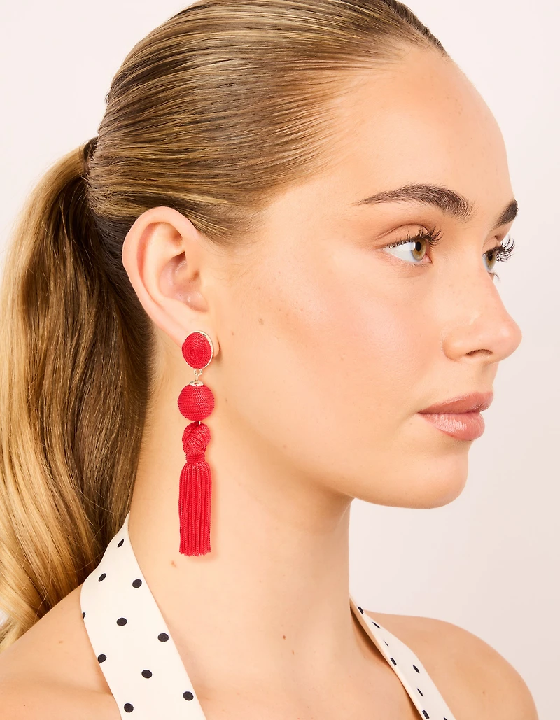 Boucles d’oreilles tombantes en tissu rouge