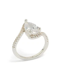 Bague de fiançailles plaquée argent avec zircon cubique en forme poire