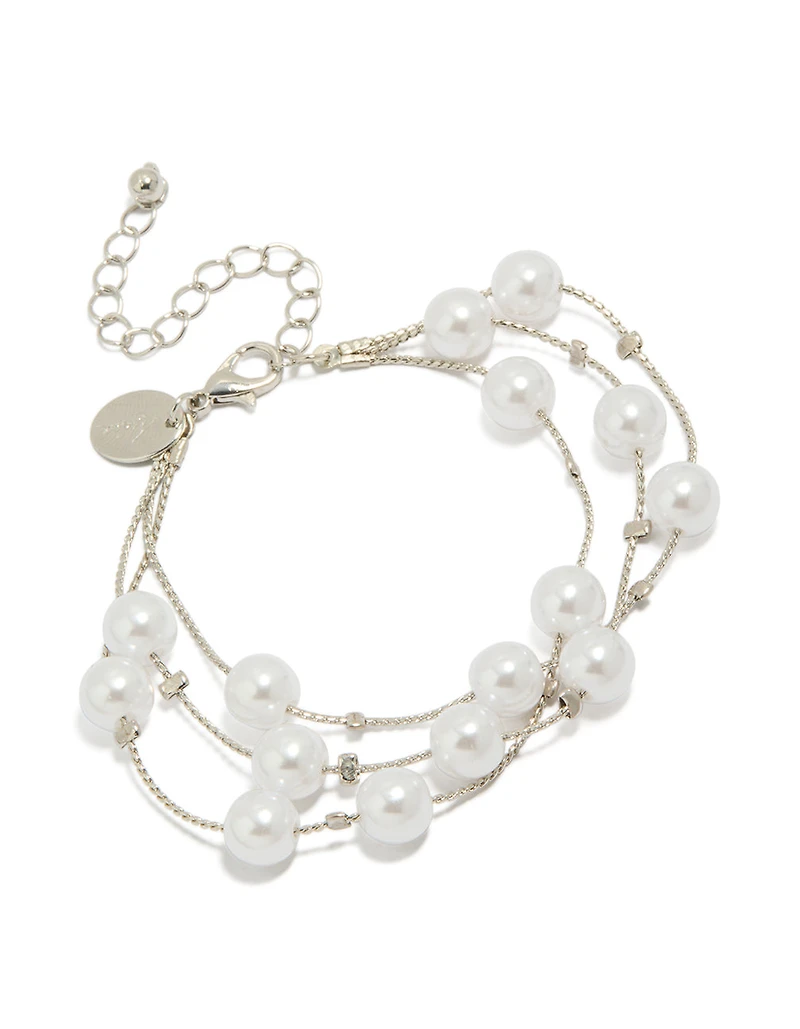 Bracelet à plusieurs rangs de perles argentées