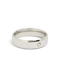 Bague pour homme étanche en acier inoxydable lisse avec solitaire zircone cubique