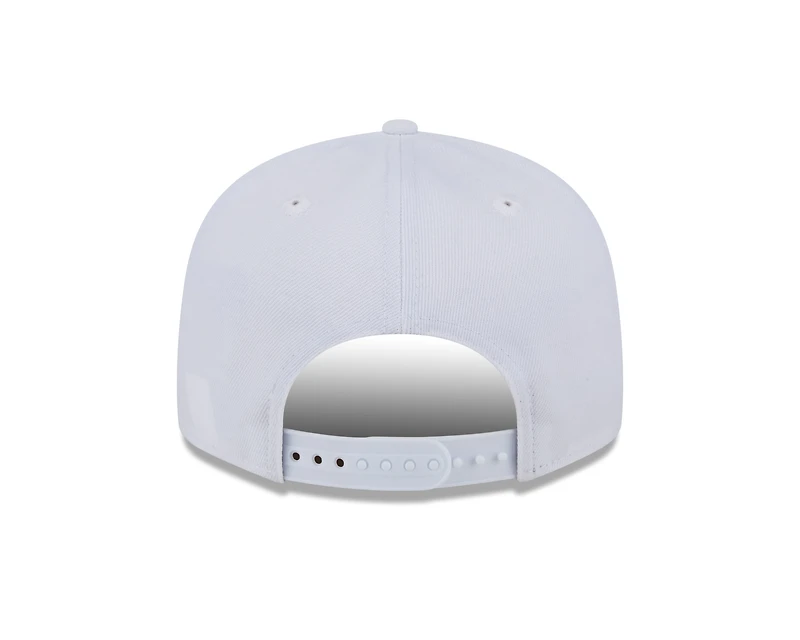 NBA Hat 950 Basic Snapback White on White Bulls