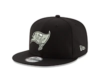 NFL Hat 950 Basic Snapback Black and White Buccaneers