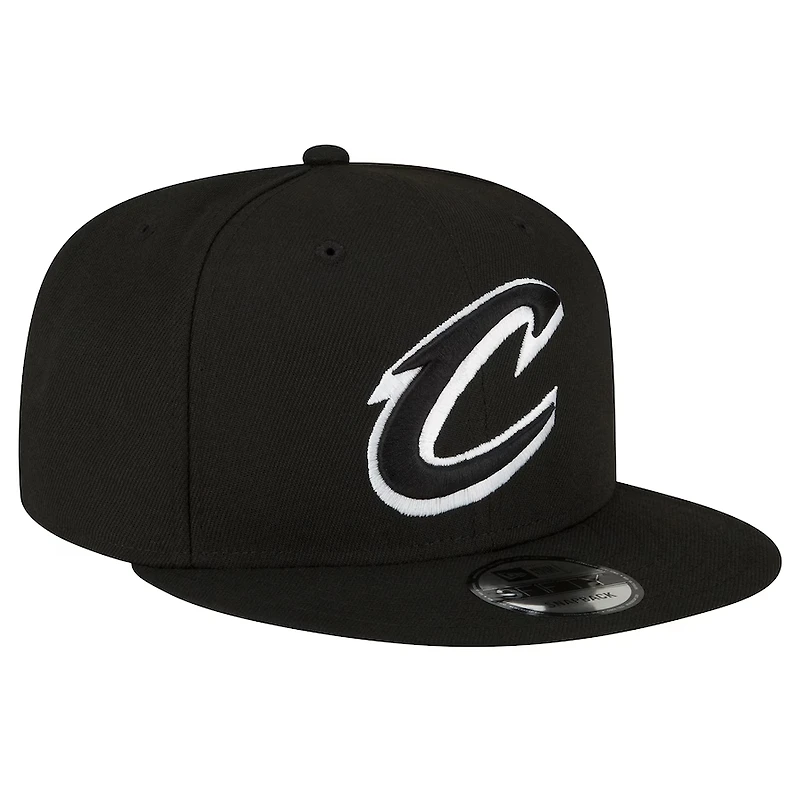 NBA Hat 950 Basic Snapback Black and White Cavaliers