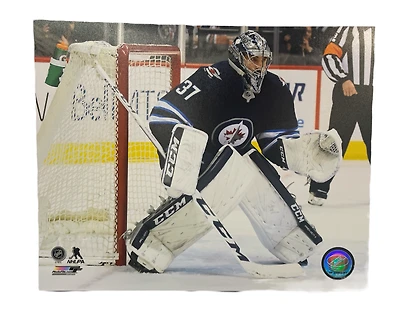 NHL 8x10 Player Photograph In Position Connor Hellebuyck Jets