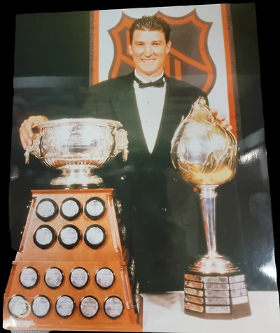 NHL 8x10 Vintage Player Photograph Trophies Mario Lemieux Penguins