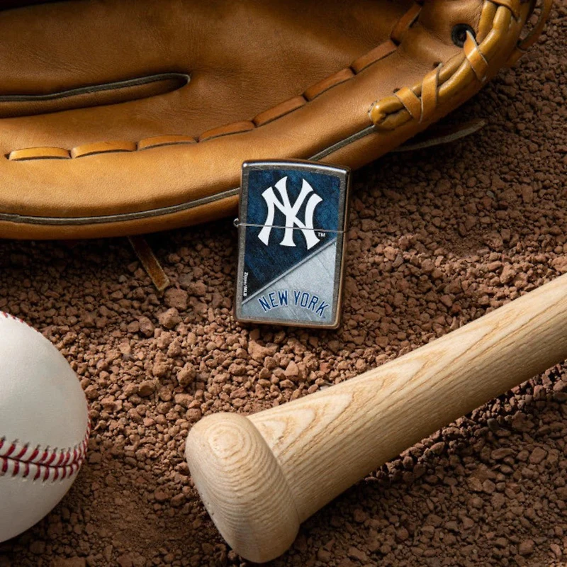 MLB Zippo Lighter Street Chrome Yankees