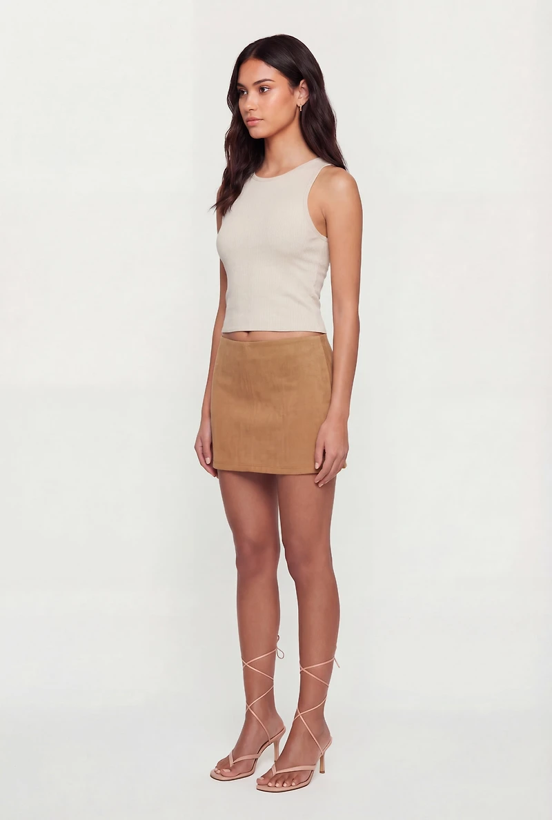 Seamless Cropped Tank Top with Shelf Bra