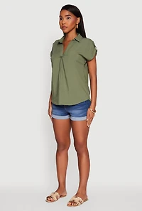 Womens Trendy Tabbed Short Sleeve Collared Blouse, Green, Size S
