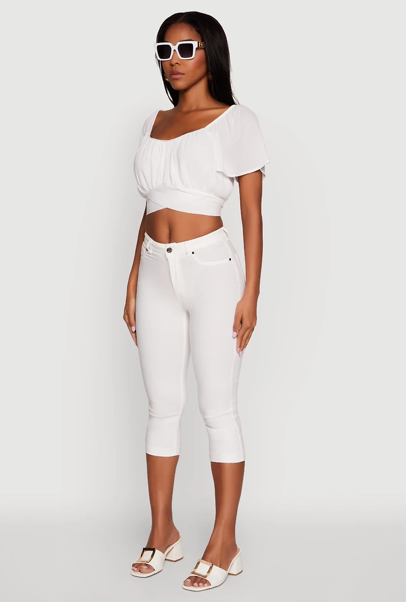 Classic Fit Scoop Neck Flutter Sleeve Crop Top