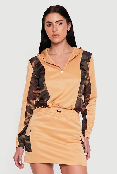 Camouflage Detail Quarter Zip Hoodie
