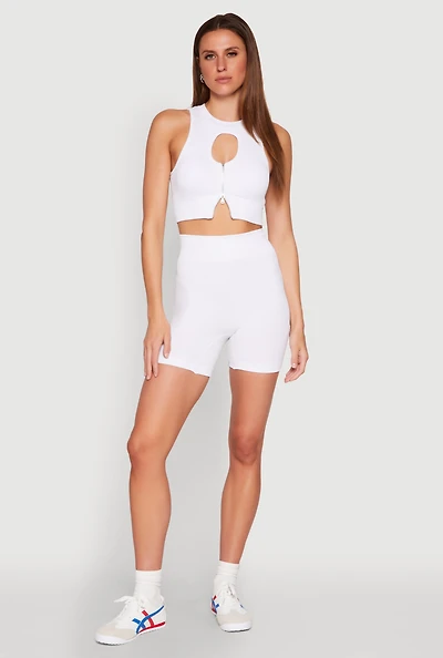 Womens Seamless Ribbed Knit Ruched Biker Shorts, White, Size L