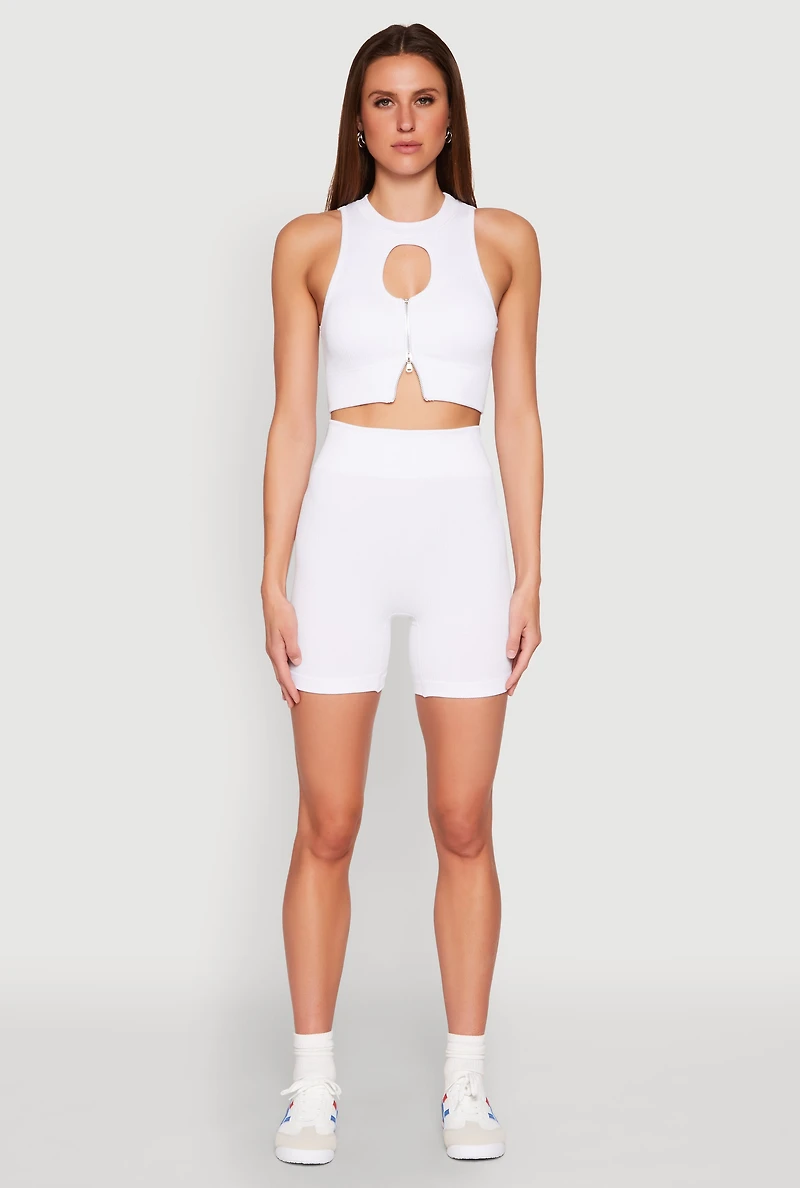 Womens Seamless Ribbed Knit Ruched Biker Shorts, White, Size L
