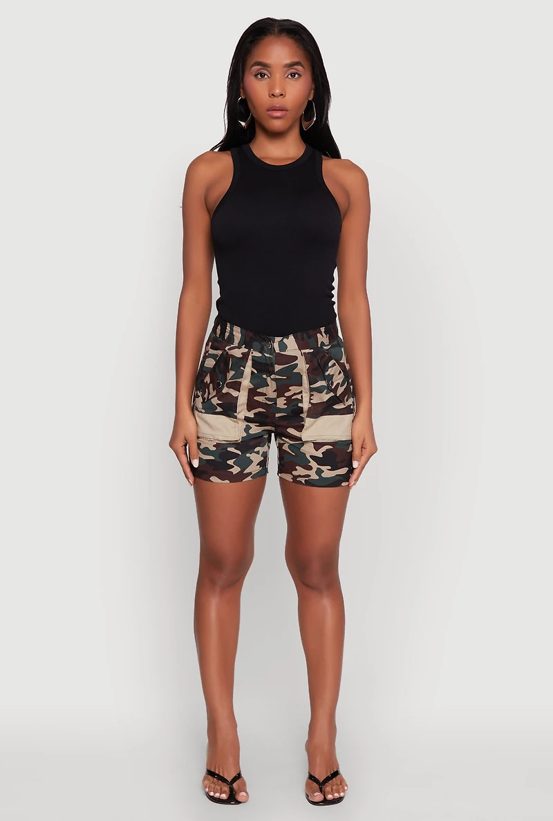 Womens Camouflage Cargo Pocket Shorts, Multi, Size L