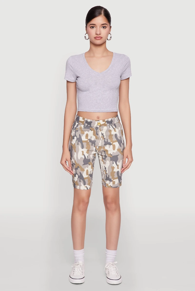 Womens Hyper Stretch Pull On Bermuda Shorts, Multi, Size M