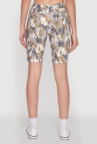 Womens Hyper Stretch Pull On Bermuda Shorts, Multi, Size M