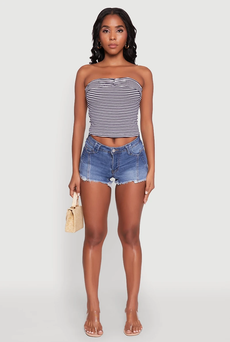 Womens Madden Girl Frayed Hem Denim Booty Shorts, Blue, Size 0