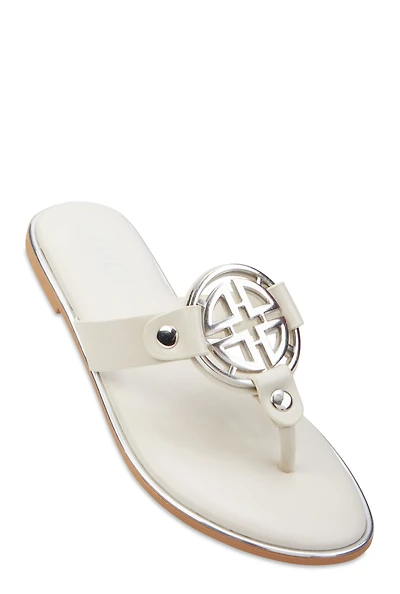 Womens Metallic Geometric Pendant Thong Slide Sandals, White, Size 6