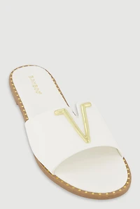 Metallic V Pendant Notched Band Slide Sandals