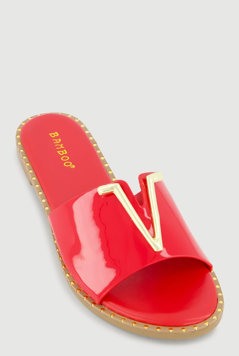 Metallic V Pendant Notched Band Slide Sandals