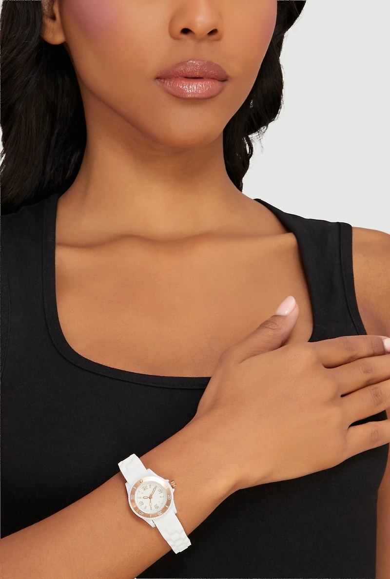 Contrast Trim Analog Watch