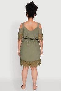 Womens Plus Chic Crochet Detail Gauze Knit Cold Shoulder Dress, 2X