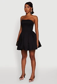 Womens Haute Monde Tulle Lined Strapless Skater Dress, Black, Size S