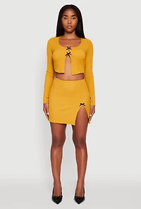 Womens Textured Knit Bow Detail Side Slit Mini Skirt, Yellow, Size M