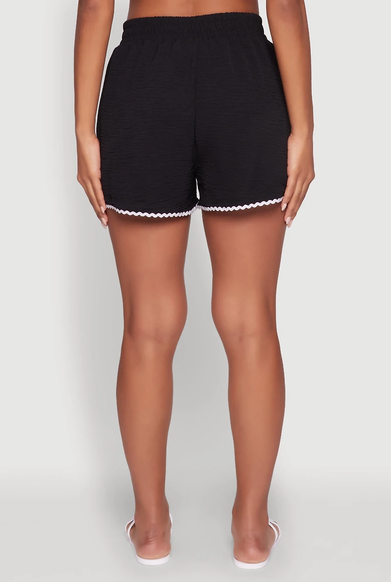 Womens Trendy Crepe Knit High Waisted Shorts with Scalloped Contrast Trim, Black, Size L