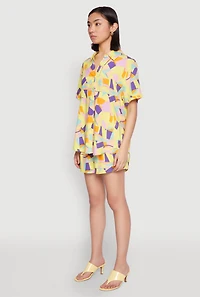 Womens Spoon Jeans Geometric Print Shorts, Multi,