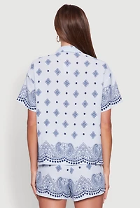 Womens Crepe Knit Bandana Print Shirt, Blue, Size M