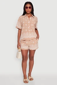 Womens Crepe Knit Bandana Print Shorts, M