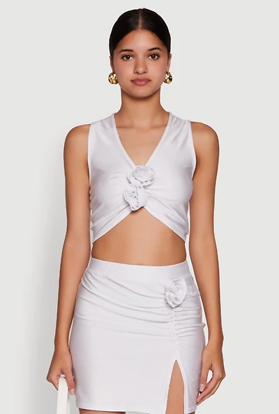 Womens Trendy Rose Applique Sleeveless V-Neck Ruched Crop Top, White, Size XL