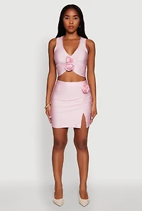 Womens Trendy Rose Applique Sleeveless V-Neck Ruched Crop Top, Pink, Size S