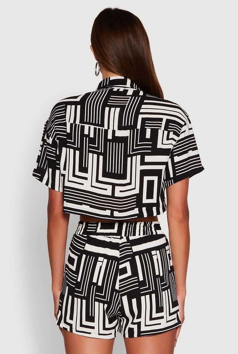 Womens Crepe Knit Geometric Print Cropped Shirt, Multi, Size M