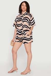 Abstract Wavy Striped Pull On Shorts