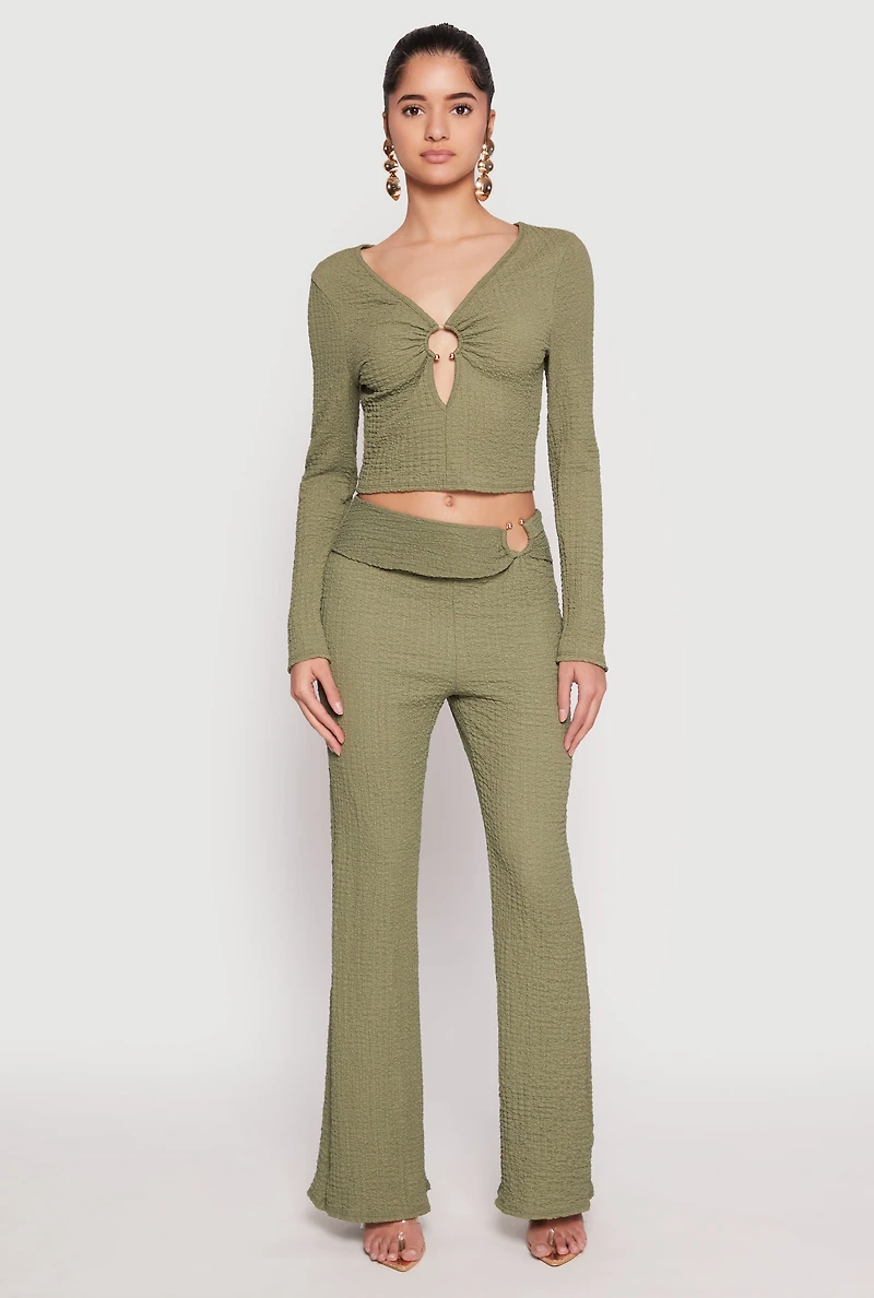 Womens Textured Knit O Ring Keyhole Crop Top, Green, Size M