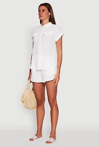 Womens Chic Crepe Knit Button Front Shirt with Flap Pockets, White, Size L