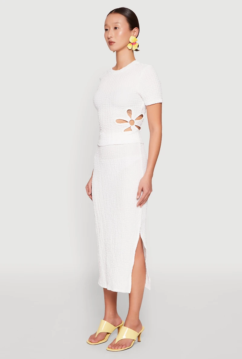 Womens Flower Cut Out Textured Knit Top, White, Size M