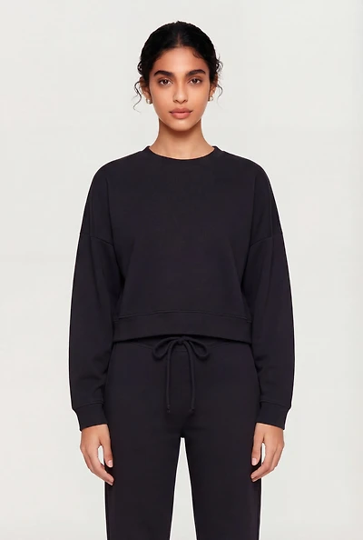 Cropped Long Sleeve Crew Neck Pullover Sweatshirt