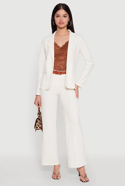 Womens Crepe Knit Belted Dress Pants, White, Size M