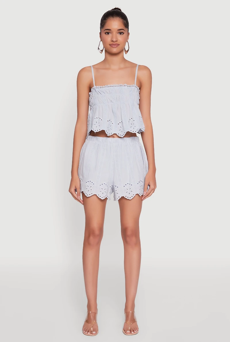 Womens Haute Monde Trendy Mid Rise Scallop Trim Shorts, Blue,