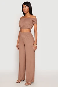 Womens Almost Famous Textured Knit Cold Shoulder Crop Top, Brown, Size L