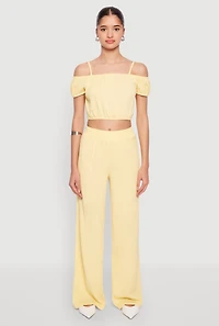 Womens Almost Famous Textured Knit Cold Shoulder Crop Top, Yellow, Size M