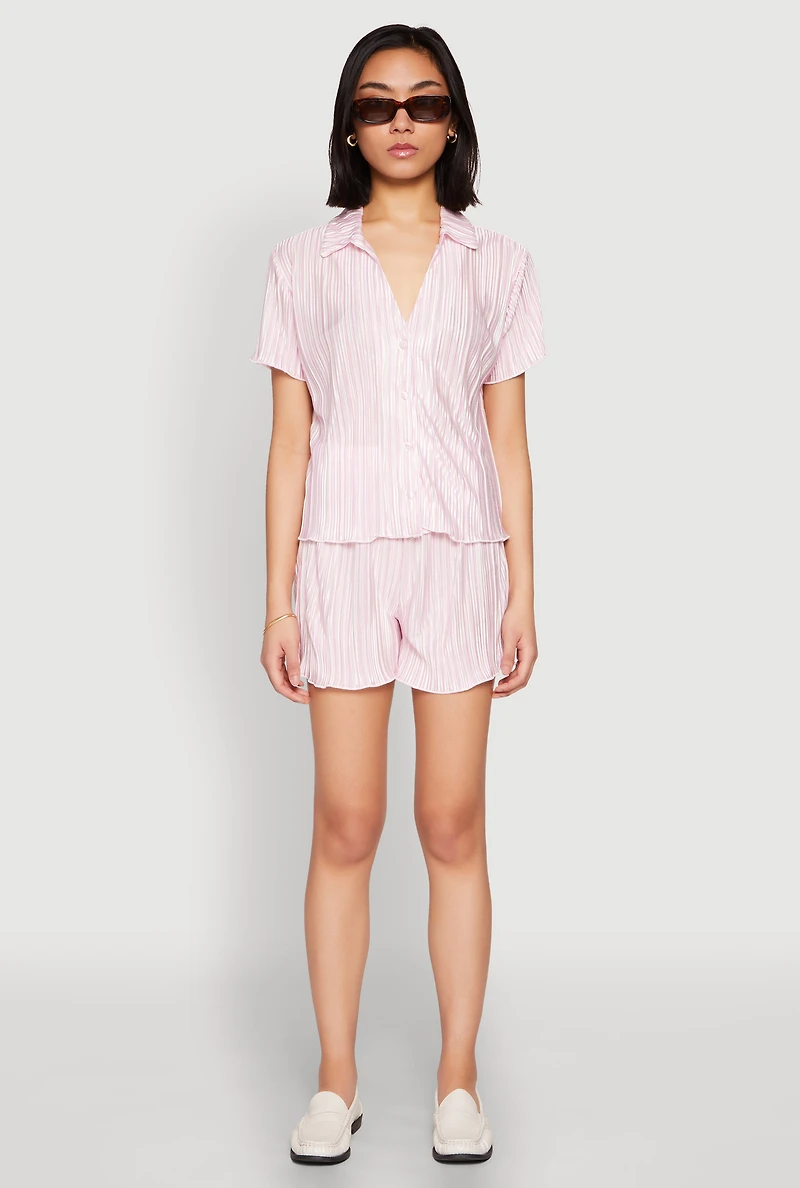 Almost Famous Plisse Lettuce Edge Striped Shorts