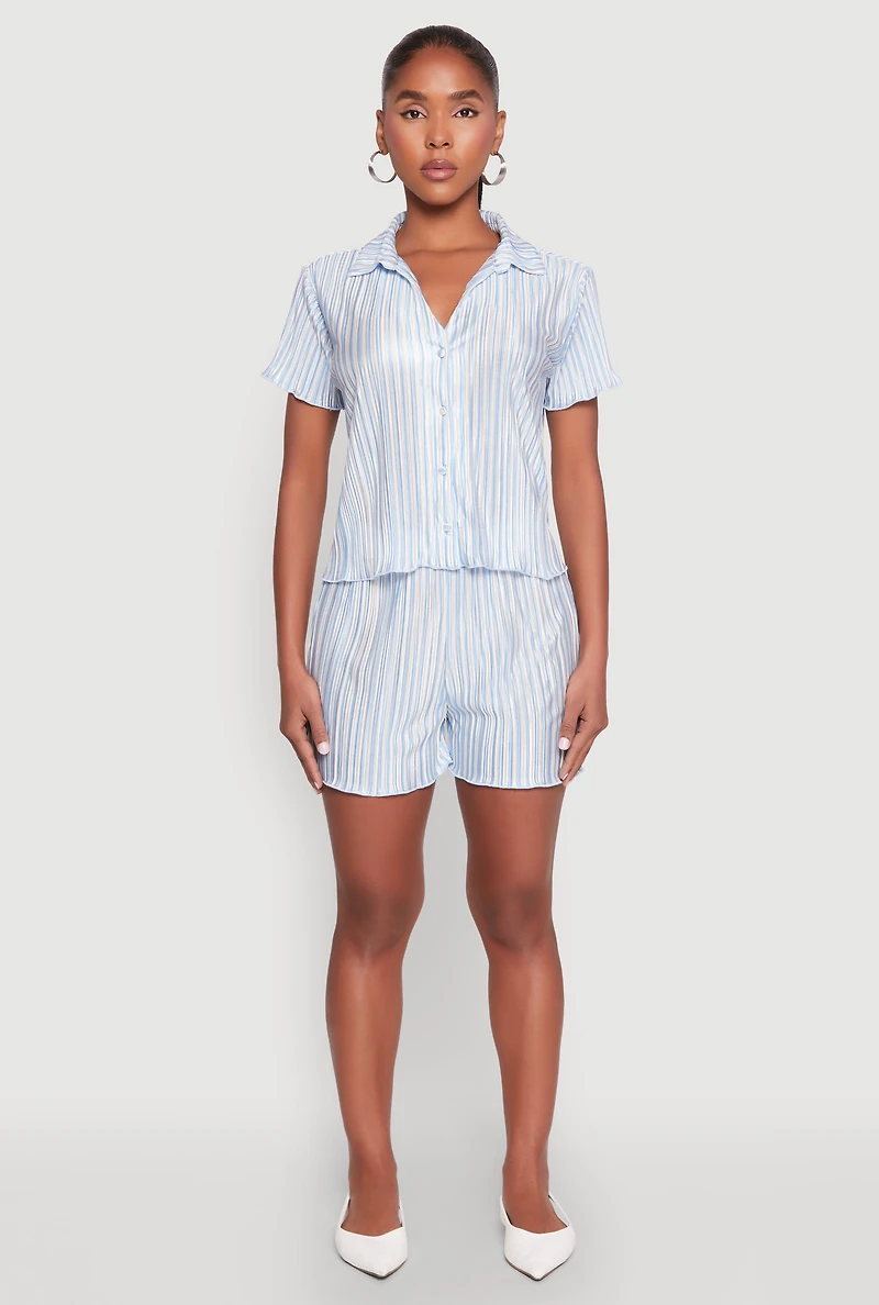 Womens Almost Famous Plisse Lettuce Edge Striped Shorts, Blue, Size XL