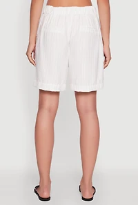 Womens Trendy High Waisted Pinstripe Crepe Knit Shorts, White, Size M