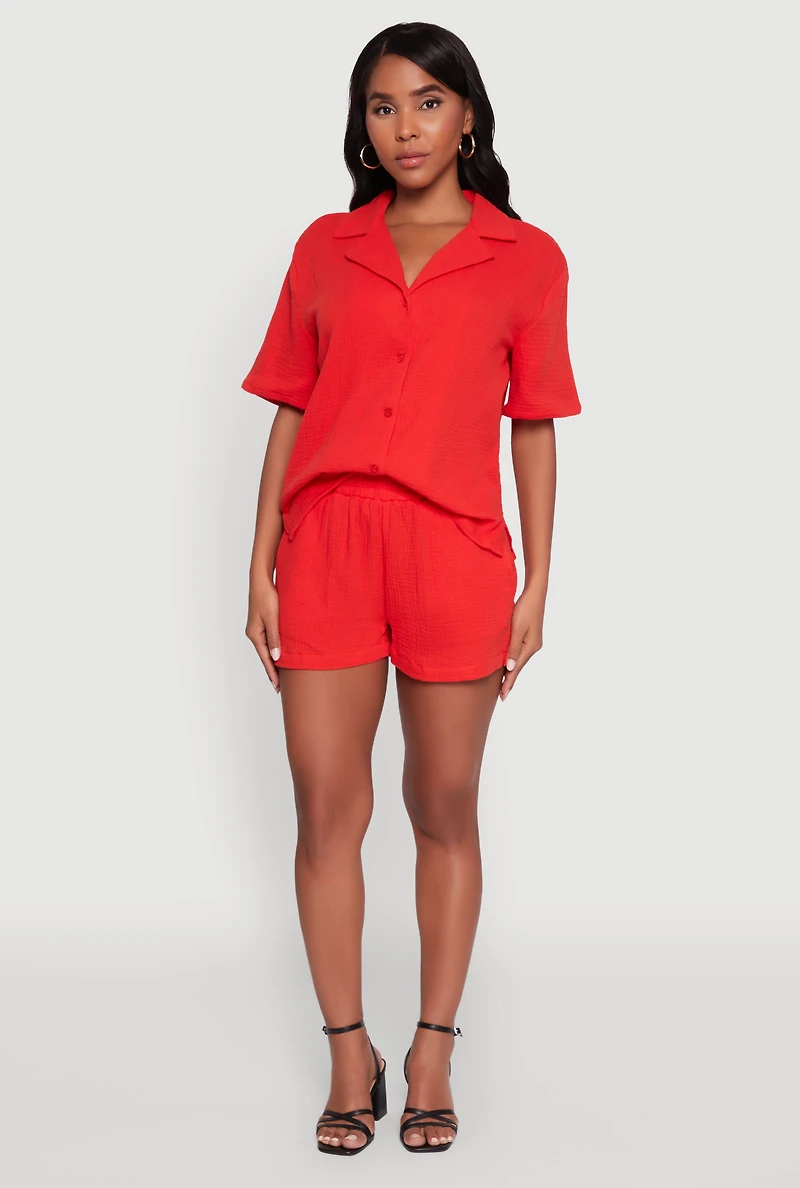 Womens Trendy Gauze Knit Short Sleeve Classic Fit Camp Shirt, Red, Size M